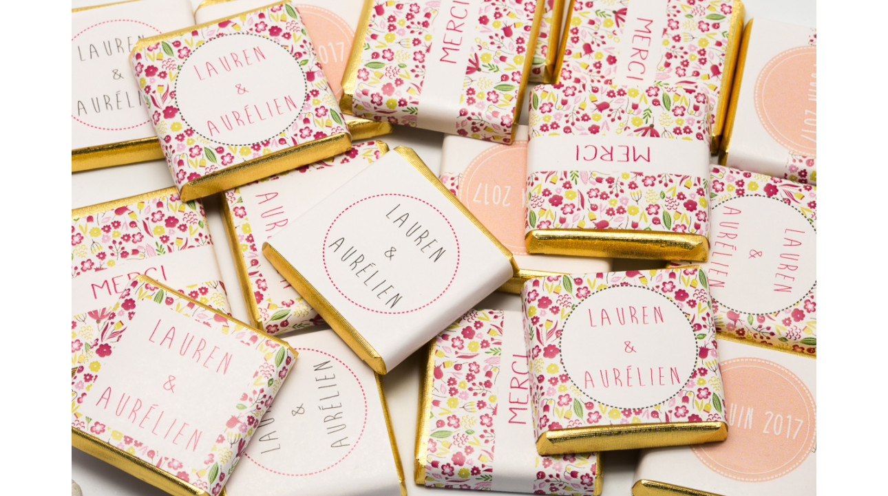 Chocolats personnalisés en vrac thème liberty pour mariage fleurs