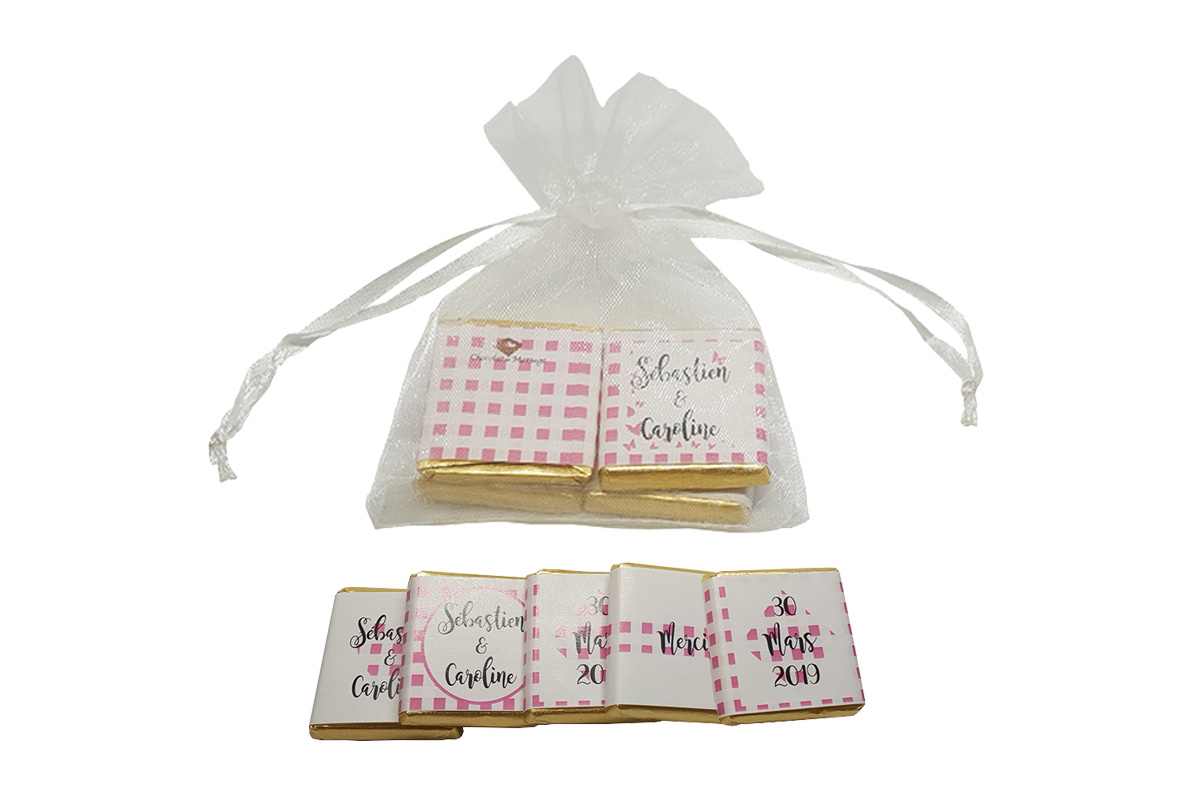 chocolats personnalises modele vichy aux couleurs mariage