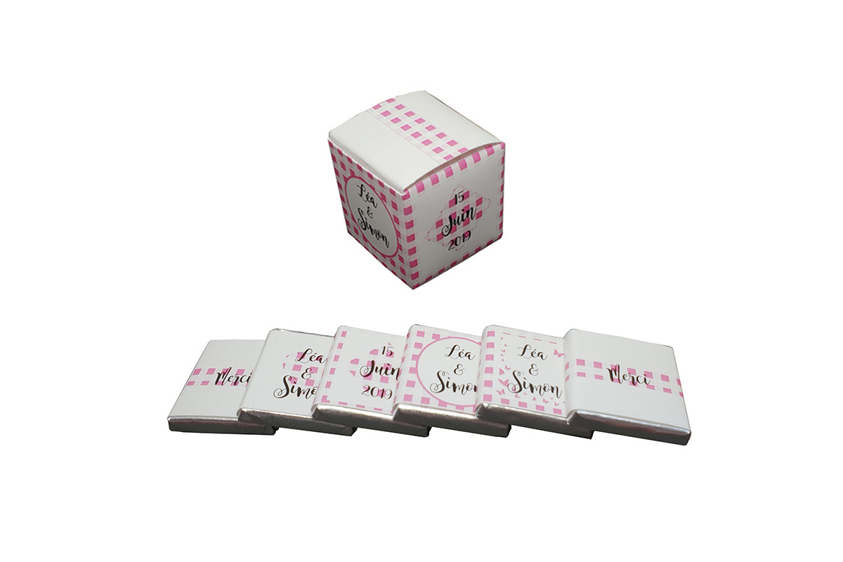 cube vichy et ses chocolats personnalises