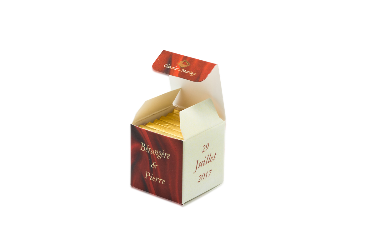 cube simple de 6 chocolats personnalisés Thème Ivoire et Bordeaux